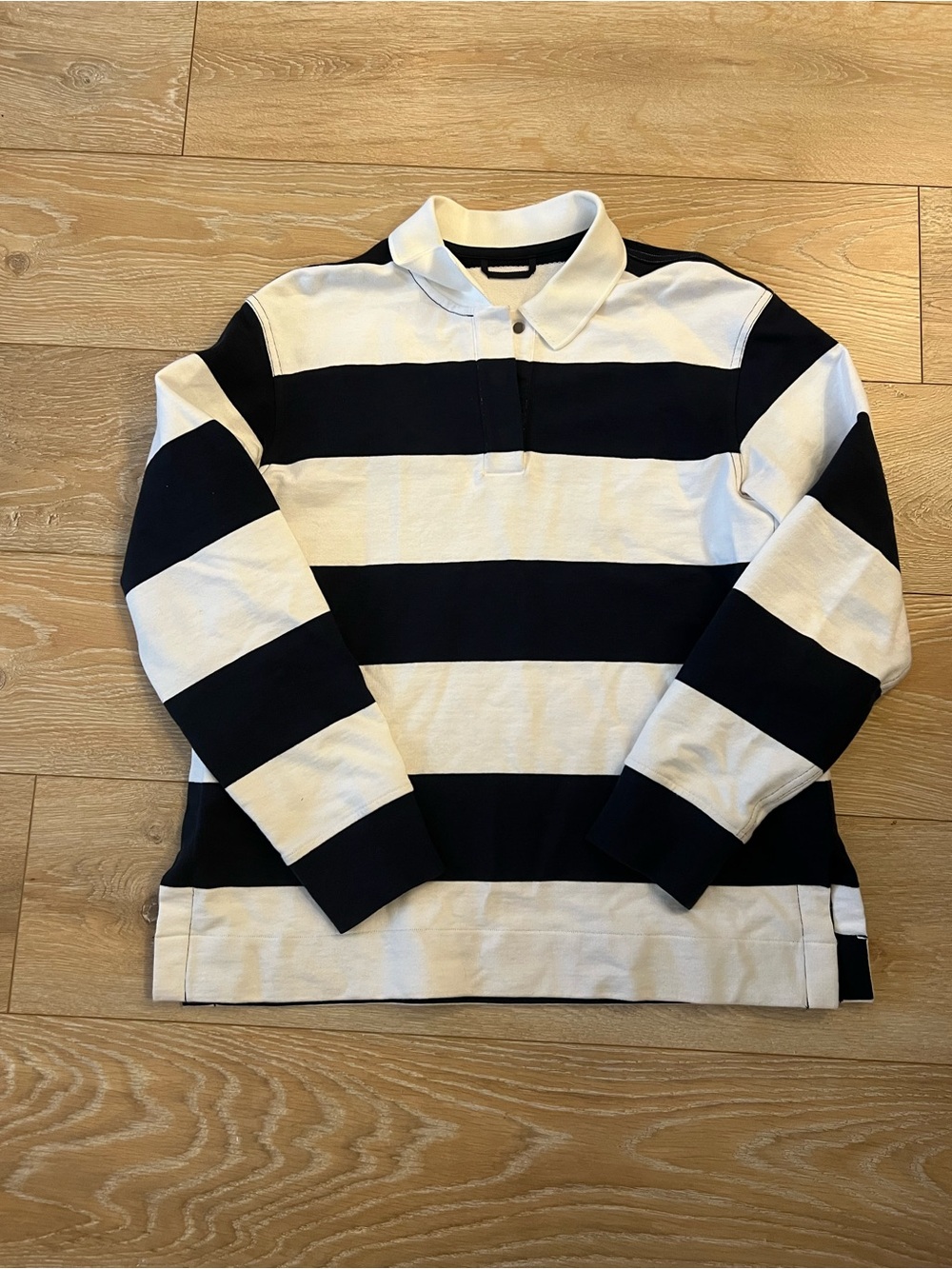lululemon Rugby Shirt - Picture 2 of 2